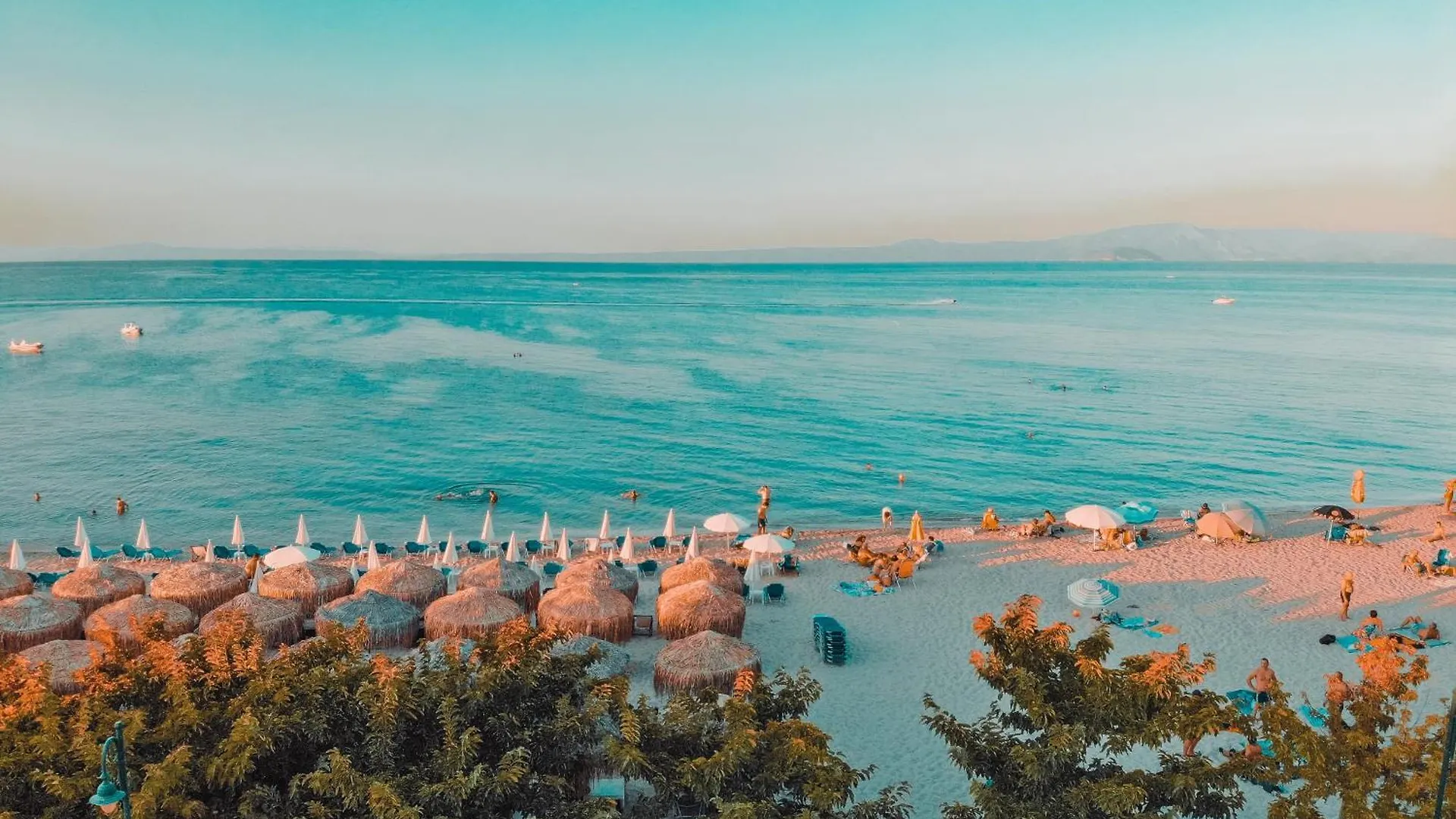 Serenity Seafront Garden Villa Pefkochori